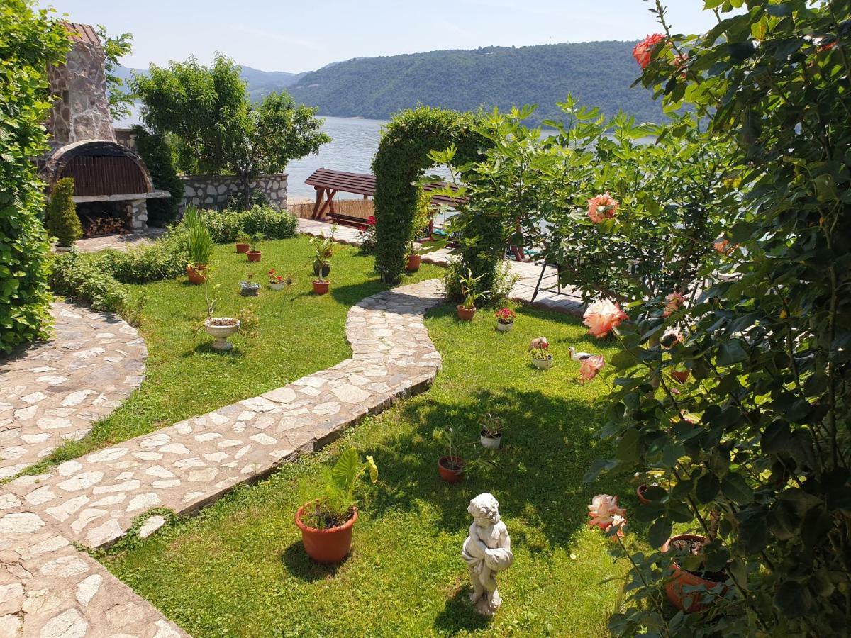 Casa Ana Serena Ешелница Экстерьер фото